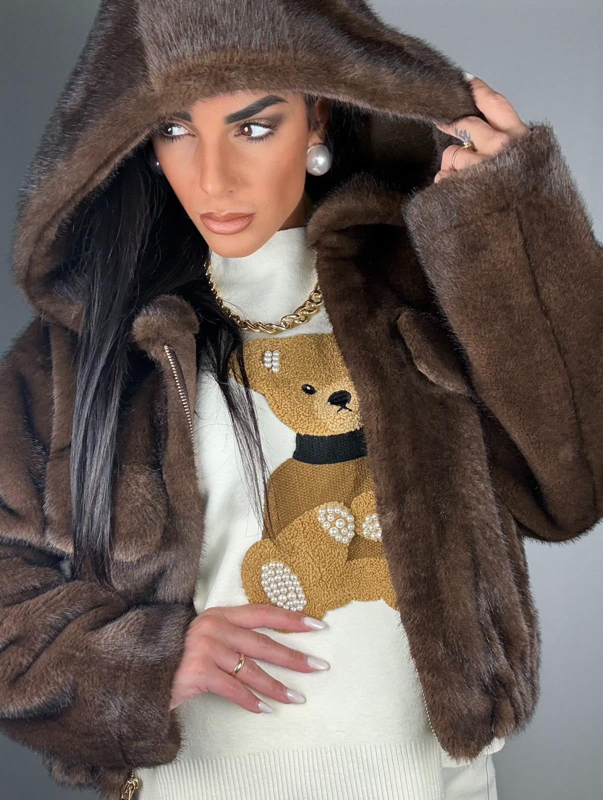 Eco-pellicciotto con cappuccio